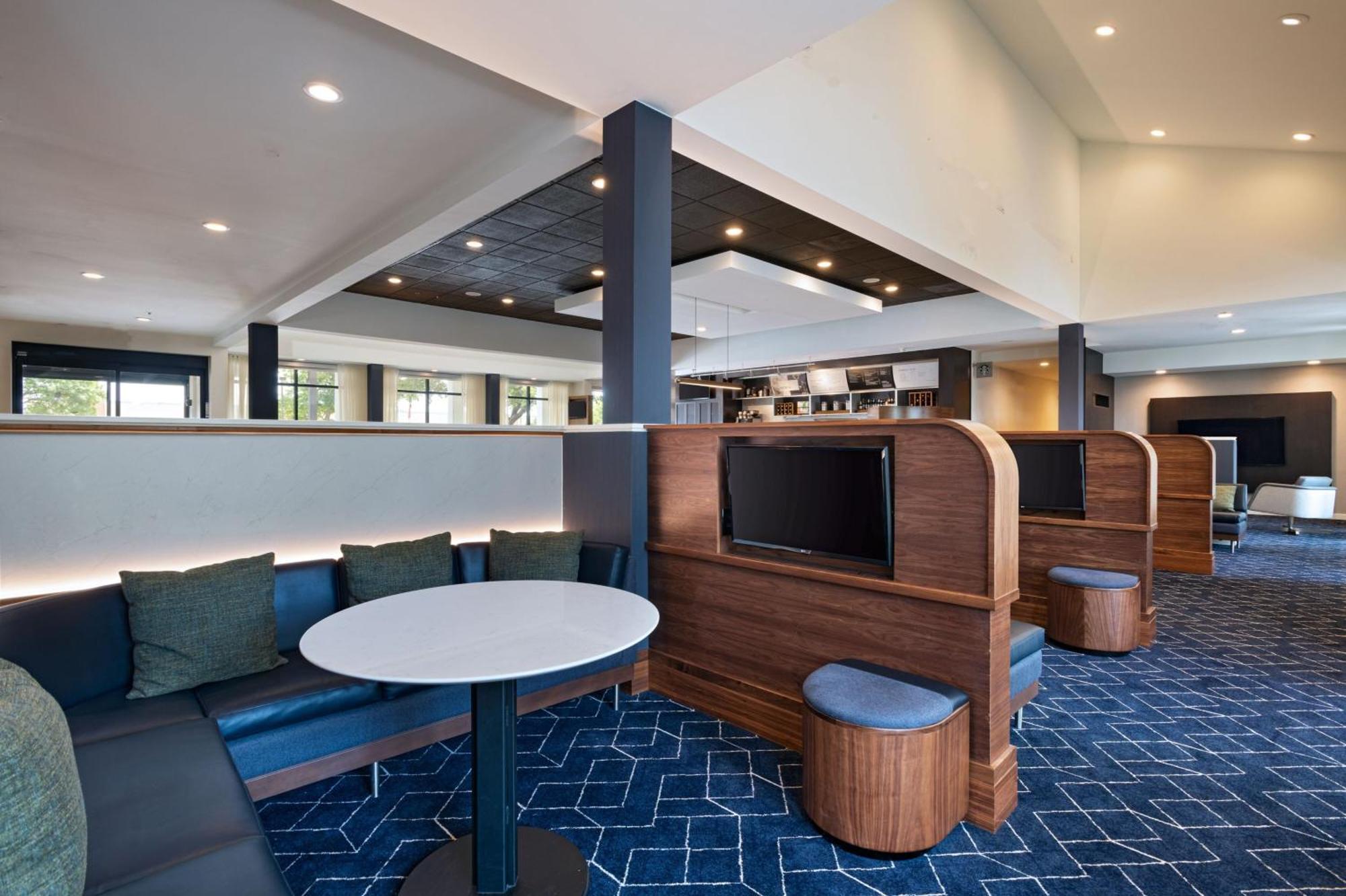 Courtyard By Marriott Dallas Richardson At Spring Valley Exterior foto