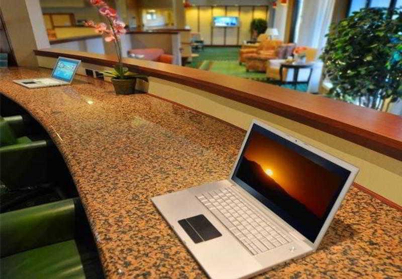 Courtyard By Marriott Dallas Richardson At Spring Valley Facilidades foto